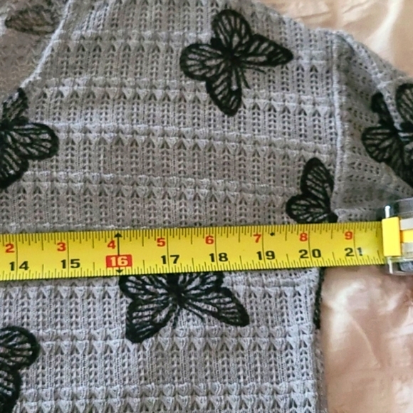 Aèropostale Butterfly Sweater - Picture 10 of 12